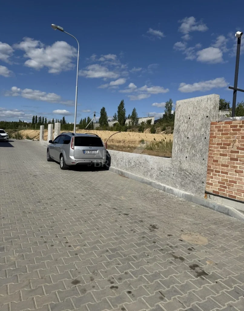 Продаж земельної ділянки під забудову на вул. Оноре Де Бальзака